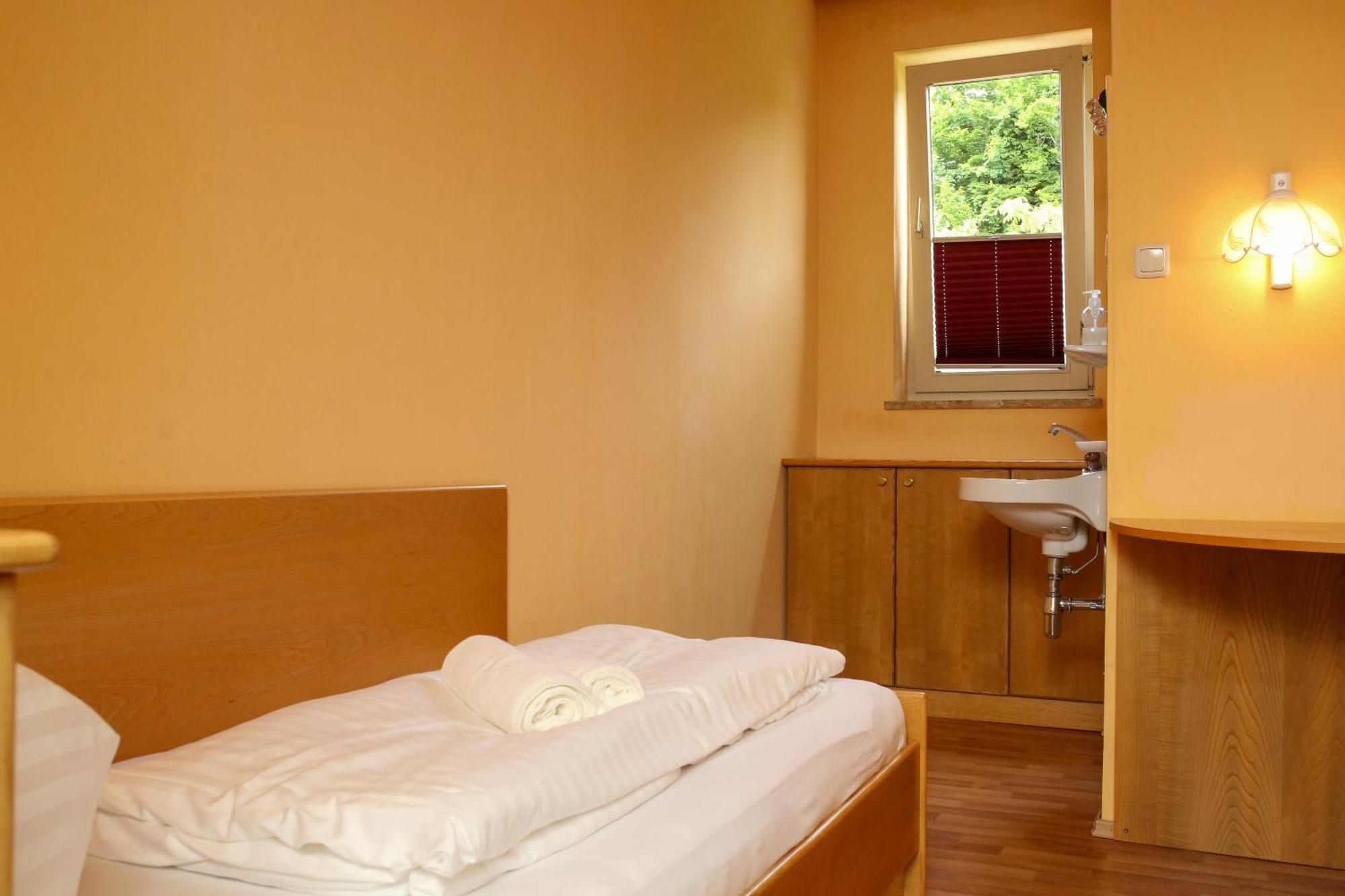 Self-Check In Apartmenthotel Seeglueck Pörtschach am Wörthersee Exterior foto