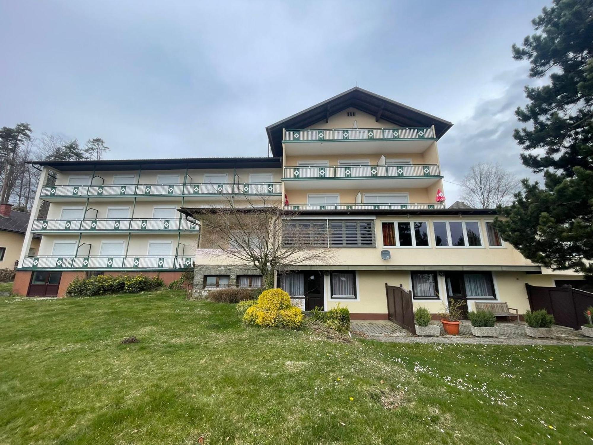 Self-Check In Apartmenthotel Seeglueck Pörtschach am Wörthersee Exterior foto